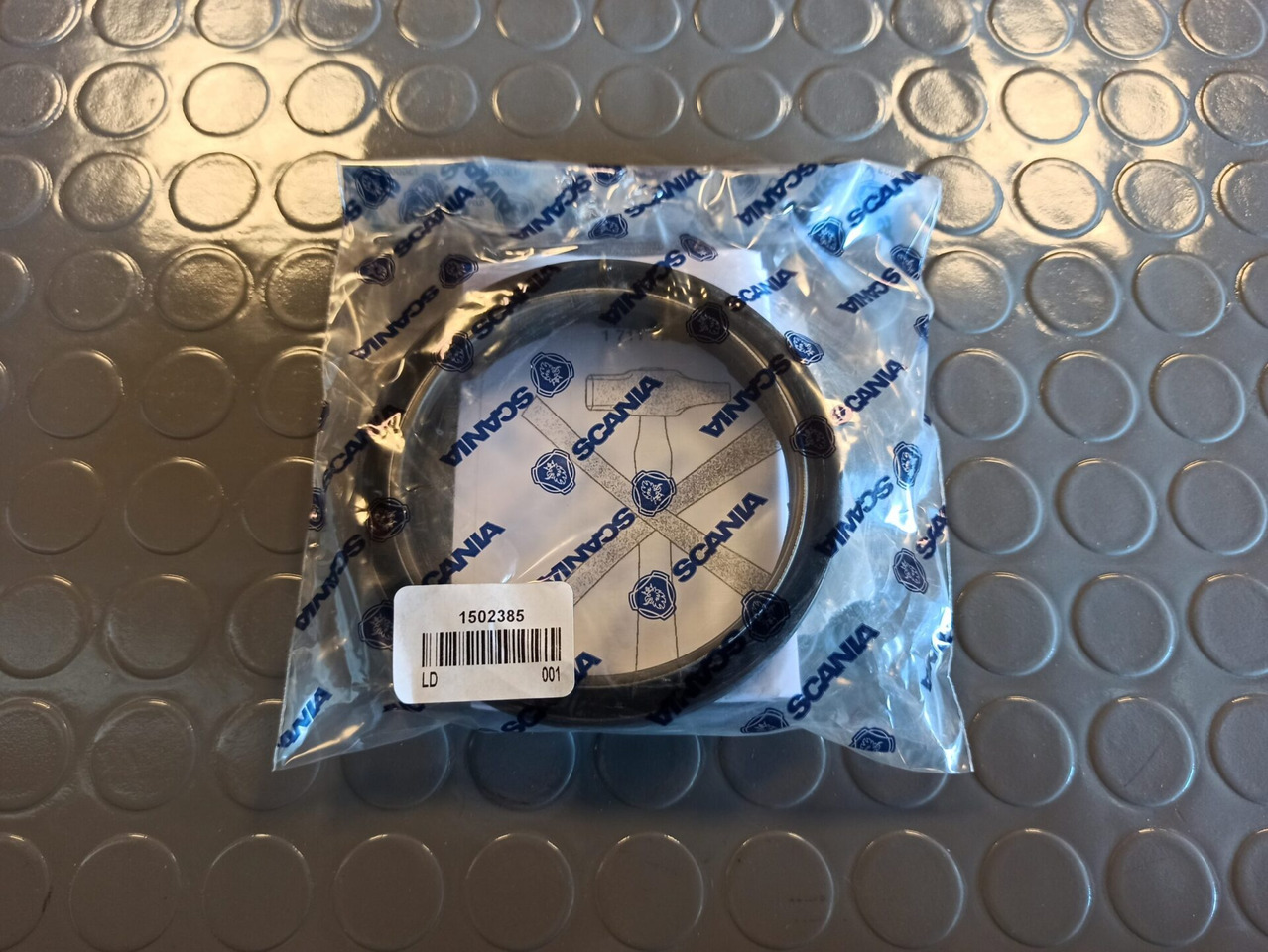 SCANIA AXLE GEAR SEAL - 1502385 - Essieu et pièces pour Camion: photos 1 SCANIA AXLE GEAR SEAL - 1502385 - Essieu et pièces pour Camion: photos 1