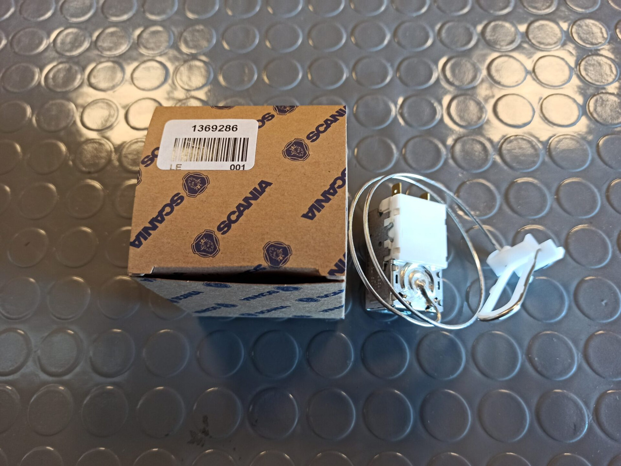 SCANIA EVAPORATOR THERMOSTAT 1369286 - Thermostat pour Camion: photos 1 SCANIA EVAPORATOR THERMOSTAT 1369286 - Thermostat pour Camion: photos 1
