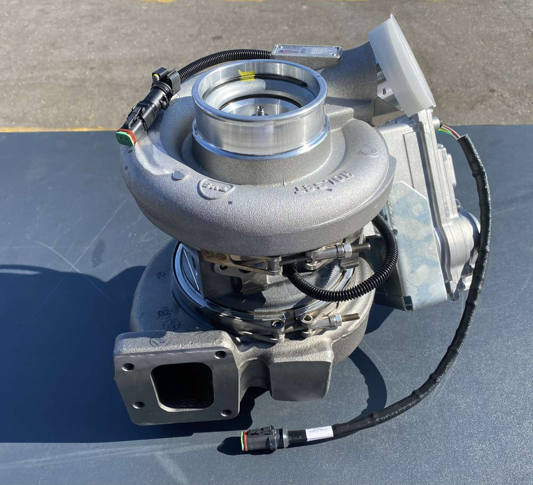 SCANIA TURBOCHARGER - 5351445 - Turbocompresseur pour Camion: photos 1 SCANIA TURBOCHARGER - 5351445 - Turbocompresseur pour Camion: photos 1