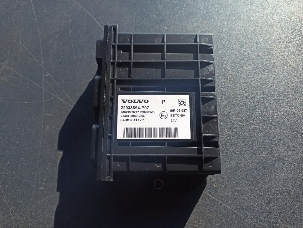VOLVO PDM CONTROL UNIT 22038894 - Bloc de gestion pour Camion: photos 2 VOLVO PDM CONTROL UNIT 22038894 - Bloc de gestion pour Camion: photos 2