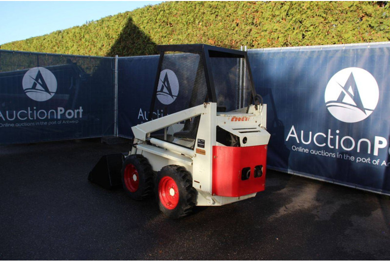 Bobcat 315 - Chargeuse sur pneus: photos 3 Bobcat 315 - Chargeuse sur pneus: photos 3