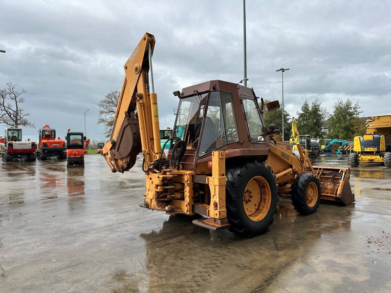 Case 580G - Tractopelle: photos 4 Case 580G - Tractopelle: photos 4