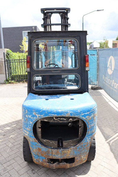 Caterpillar DP35K - Chariot élévateur diesel: photos 5 Caterpillar DP35K - Chariot élévateur diesel: photos 5