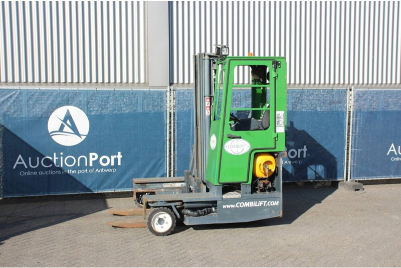 Combilift COMBI - Chariot latéral: photos 1 Combilift COMBI - Chariot latéral: photos 1
