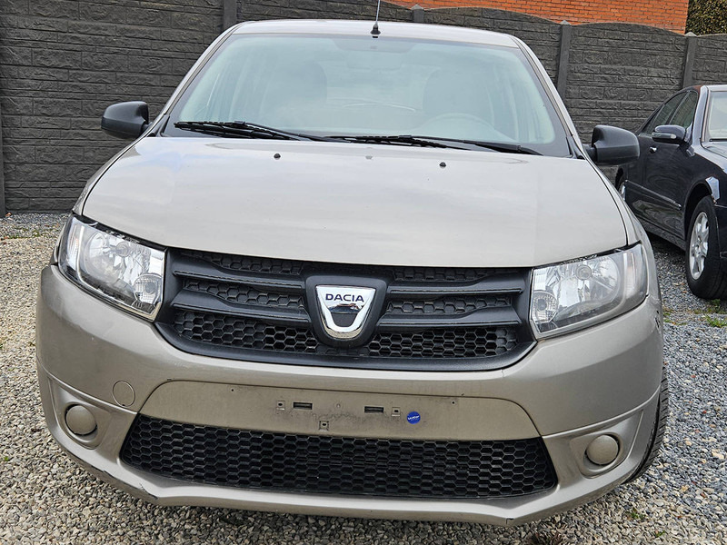 Dacia Sandero (II) 1.2 - Berline: photos 4 Dacia Sandero (II) 1.2 - Berline: photos 4
