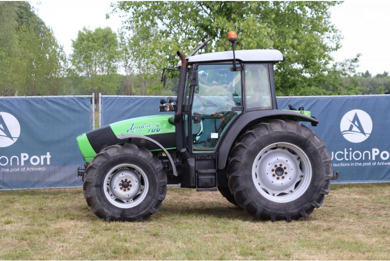 Deutz Fahr Agrofarm 100 - Tracteur agricole: photos 1 Deutz Fahr Agrofarm 100 - Tracteur agricole: photos 1