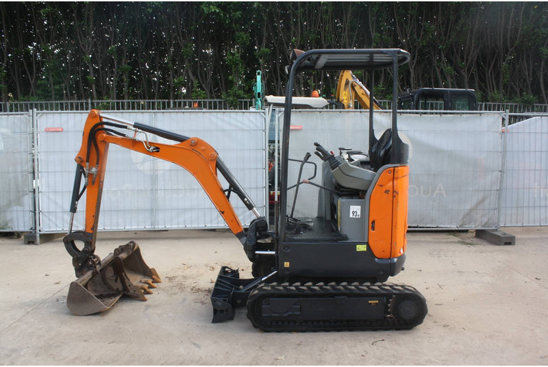 Doosan DX17Z - Mini pelle: photos 2 Doosan DX17Z - Mini pelle: photos 2