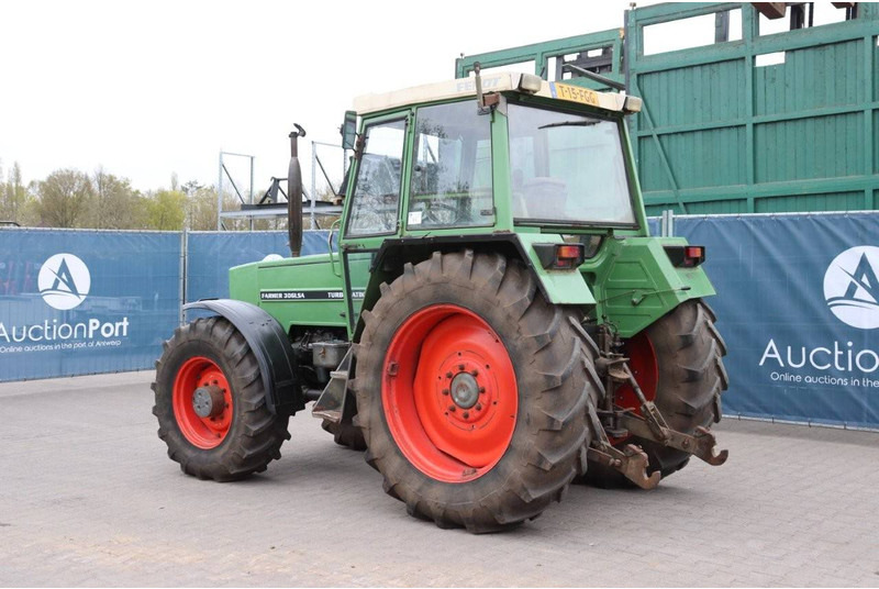 Fendt Farmer 306LSA Turbomatik - Tracteur agricole: photos 3 Fendt Farmer 306LSA Turbomatik - Tracteur agricole: photos 3