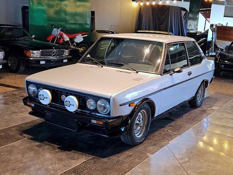 Fiat 131 Racing - Berline: photos 1 Fiat 131 Racing - Berline: photos 1