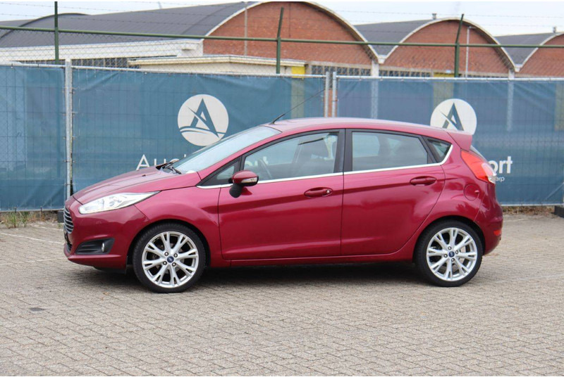 Ford Fiesta - Berline: photos 1 Ford Fiesta - Berline: photos 1