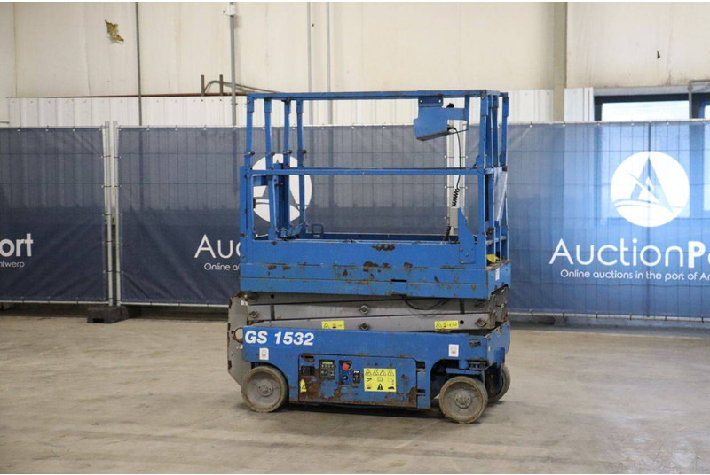 Genie GS-1532 - Nacelle ciseaux: photos 3 Genie GS-1532 - Nacelle ciseaux: photos 3