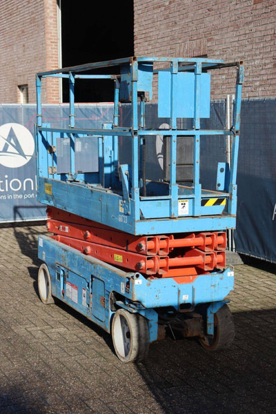 Genie GS-2032 - Nacelle ciseaux: photos 4 Genie GS-2032 - Nacelle ciseaux: photos 4