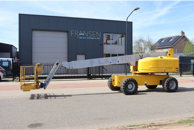 Genie S-65 - Nacelle télescopique: photos 1 Genie S-65 - Nacelle télescopique: photos 1