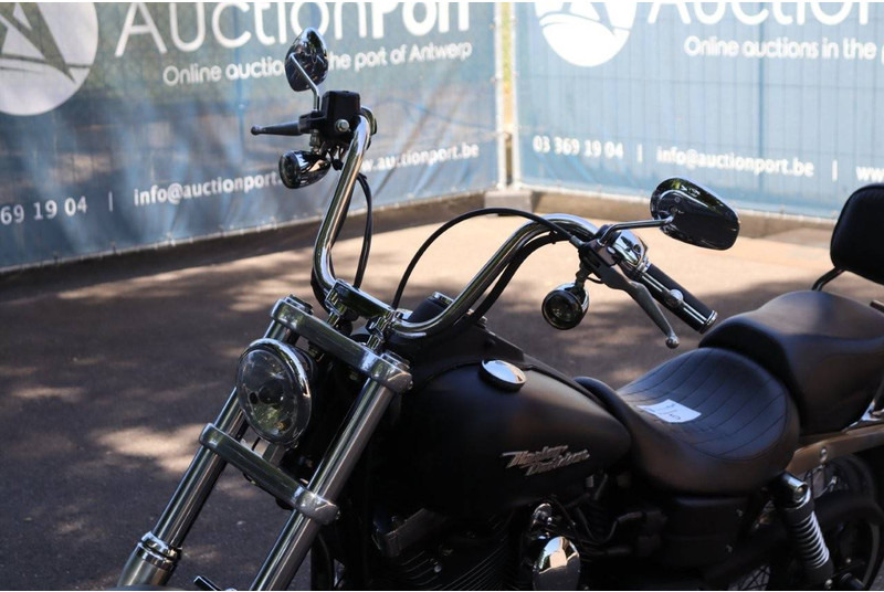 Motocyclette Harley-Davidson Dyna Street Bob: photos 12