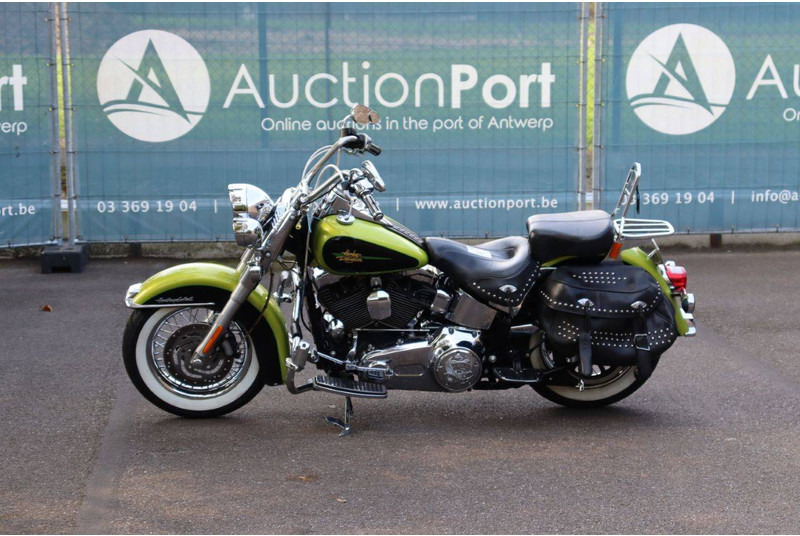 Harley-Davidson Heritage Softail Classic - Motocyclette: photos 1 Harley-Davidson Heritage Softail Classic - Motocyclette: photos 1