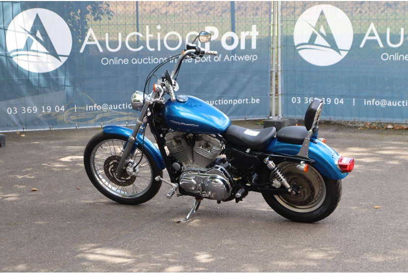 Harley-Davidson Sportster XL 883 Super Low - Motocyclette: photos 3 Harley-Davidson Sportster XL 883 Super Low - Motocyclette: photos 3