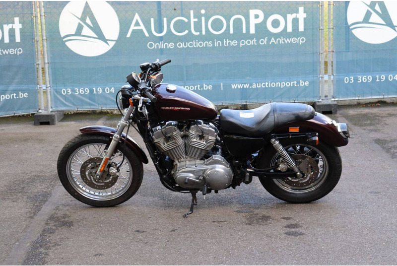 Harley-Davidson Sportster XL883 Super Low - Motocyclette: photos 2 Harley-Davidson Sportster XL883 Super Low - Motocyclette: photos 2