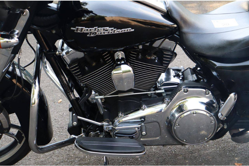 Motocyclette Harley-Davidson Street Glide: photos 14 Motocyclette Harley-Davidson Street Glide: photos 14