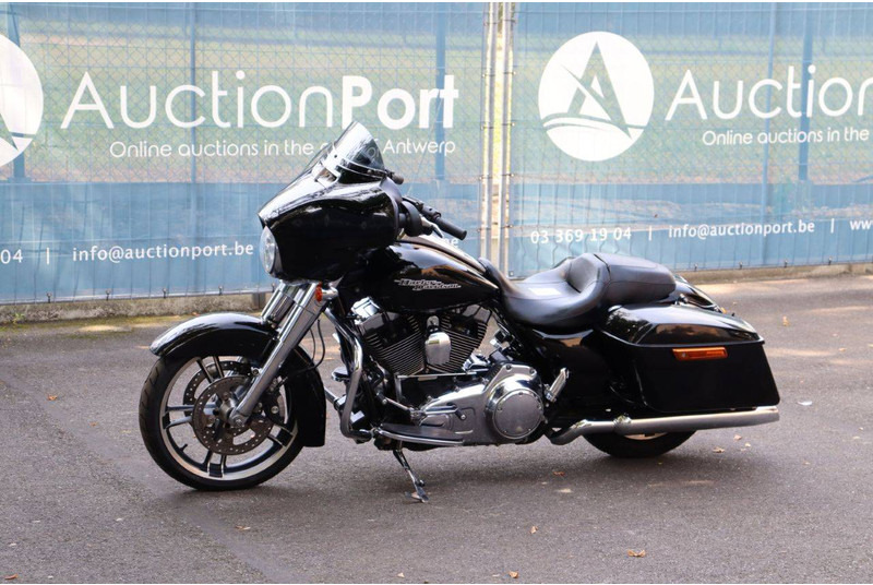 Motocyclette Harley-Davidson Street Glide: photos 9 Motocyclette Harley-Davidson Street Glide: photos 9
