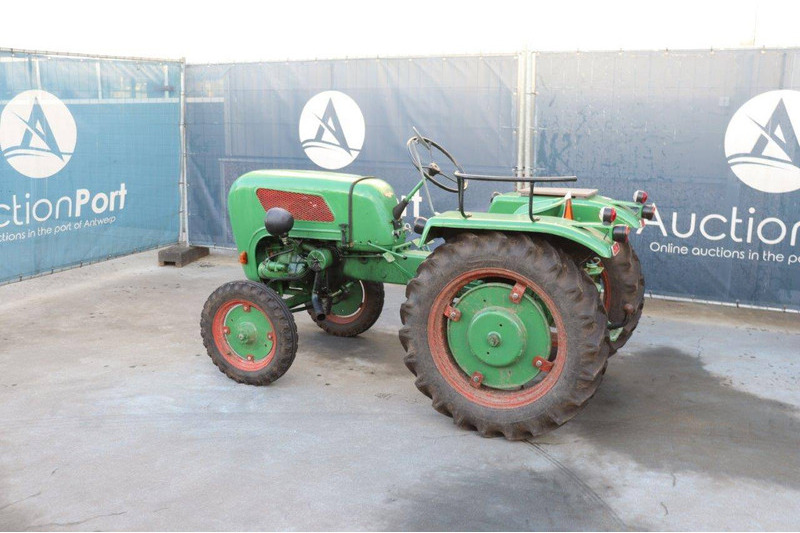 Holder B12 - Tracteur agricole: photos 3 Holder B12 - Tracteur agricole: photos 3