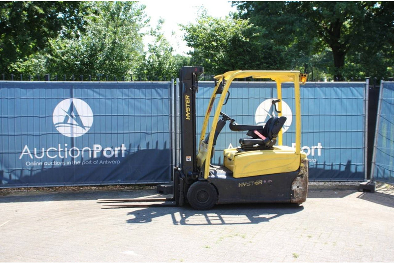 Hyster J1.6XNT LWB - Chariot élévateur électrique: photos 1 Hyster J1.6XNT LWB - Chariot élévateur électrique: photos 1