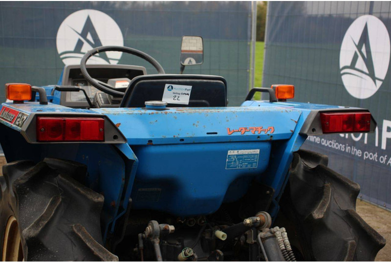 Tracteur agricole Iseki Landleader 247: photos 17 Tracteur agricole Iseki Landleader 247: photos 17
