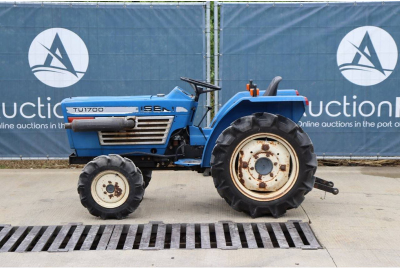 Iseki TU1700 - Tracteur agricole: photos 2 Iseki TU1700 - Tracteur agricole: photos 2