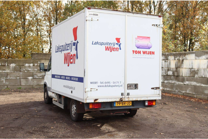 Iveco Daily 35S - Fourgon utilitaire: photos 4 Iveco Daily 35S - Fourgon utilitaire: photos 4