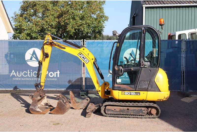 JCB 8018 CTS - Mini pelle: photos 2 JCB 8018 CTS - Mini pelle: photos 2