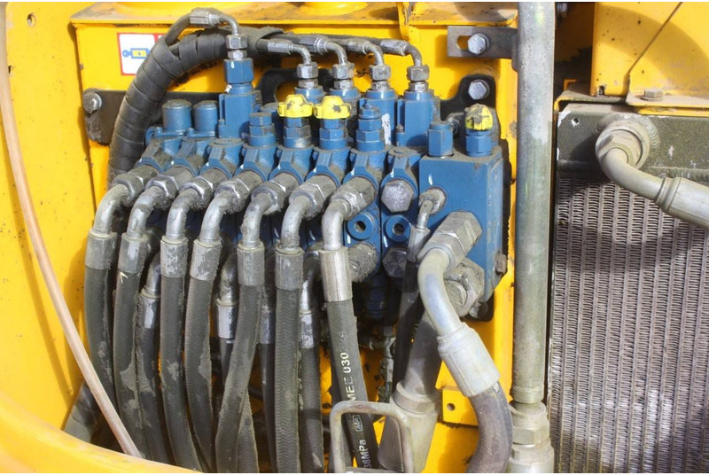 Pelle sur chenille JCB 8056: photos 8