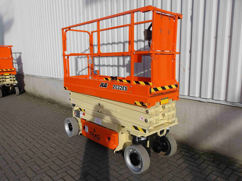 JLG 2032ES - Nacelle ciseaux: photos 2 JLG 2032ES - Nacelle ciseaux: photos 2