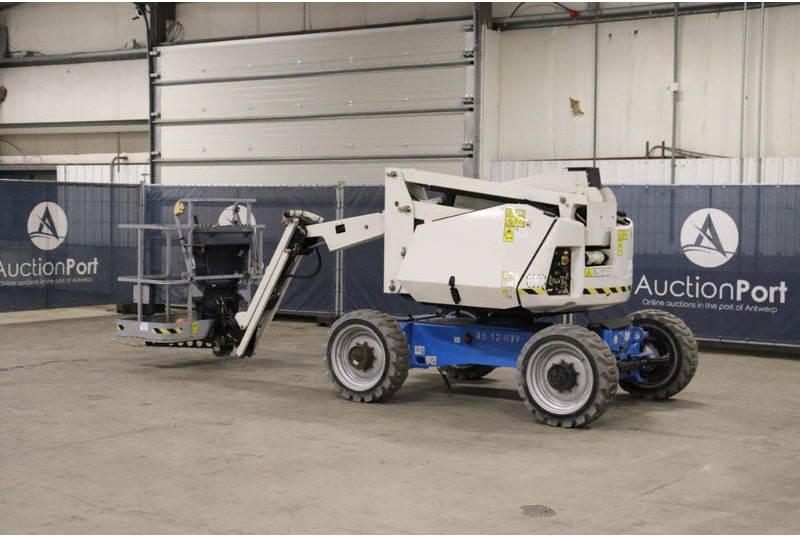 JLG H340AJ 4 WD - Nacelle articulée: photos 4 JLG H340AJ 4 WD - Nacelle articulée: photos 4