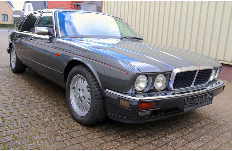 Jaguar XJ-12 - Voiture: photos 3 Jaguar XJ-12 - Voiture: photos 3
