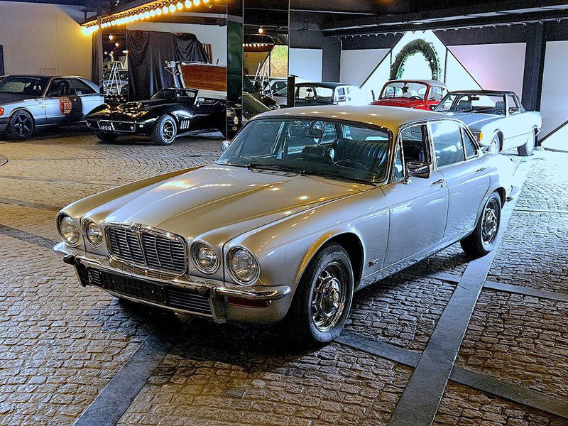 Jaguar XJ (series II) 4.2 Automatic - Berline: photos 1 Jaguar XJ (series II) 4.2 Automatic - Berline: photos 1