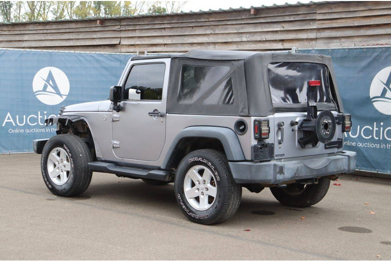 Jeep Wrangler Sport - SUV: photos 4 Jeep Wrangler Sport - SUV: photos 4