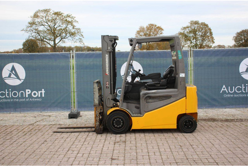 Jungheinrich EFG 430k - Chariot élévateur électrique: photos 2 Jungheinrich EFG 430k - Chariot élévateur électrique: photos 2