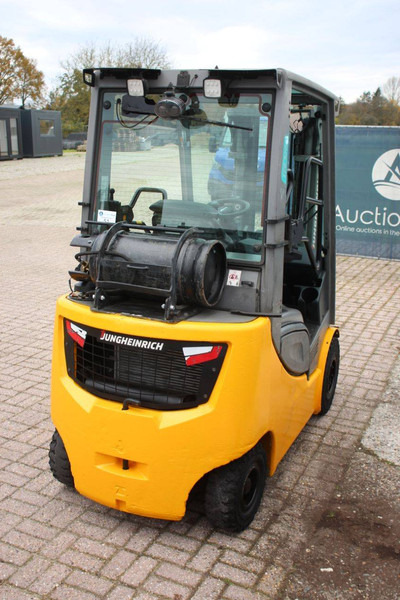 Jungheinrich TFG 320s - Chariot élévateur à gaz: photos 5 Jungheinrich TFG 320s - Chariot élévateur à gaz: photos 5