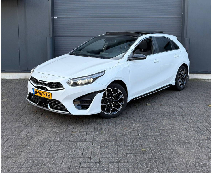 Kia pro_cee'd (III - update 2) 1.0 T-GDi GT-line - Berline: photos 5 Kia pro_cee'd (III - update 2) 1.0 T-GDi GT-line - Berline: photos 5