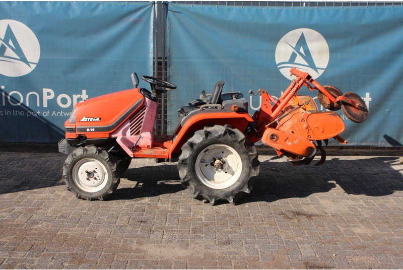 Kubota Aster A-14 - Tracteur agricole: photos 2 Kubota Aster A-14 - Tracteur agricole: photos 2