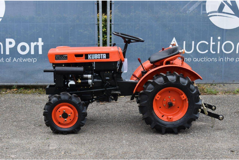 Kubota B5000 - Tracteur agricole: photos 2 Kubota B5000 - Tracteur agricole: photos 2