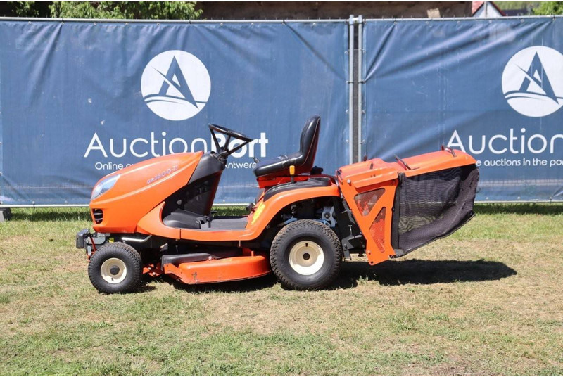Kubota GR1600EU-2 - Motofaucheuse: photos 2 Kubota GR1600EU-2 - Motofaucheuse: photos 2