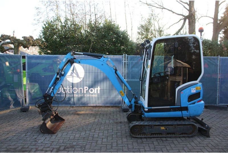 Kubota KX019-4 - Mini pelle: photos 2 Kubota KX019-4 - Mini pelle: photos 2