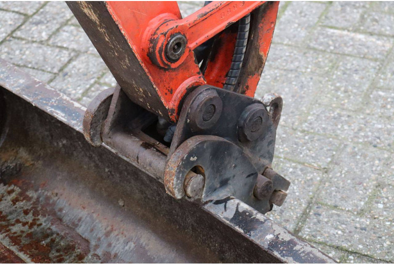 Pelle sur chenille Kubota U25-3S: photos 18