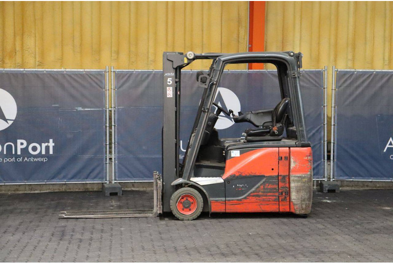 Linde E16H-02 - Chariot élévateur électrique: photos 1 Linde E16H-02 - Chariot élévateur électrique: photos 1