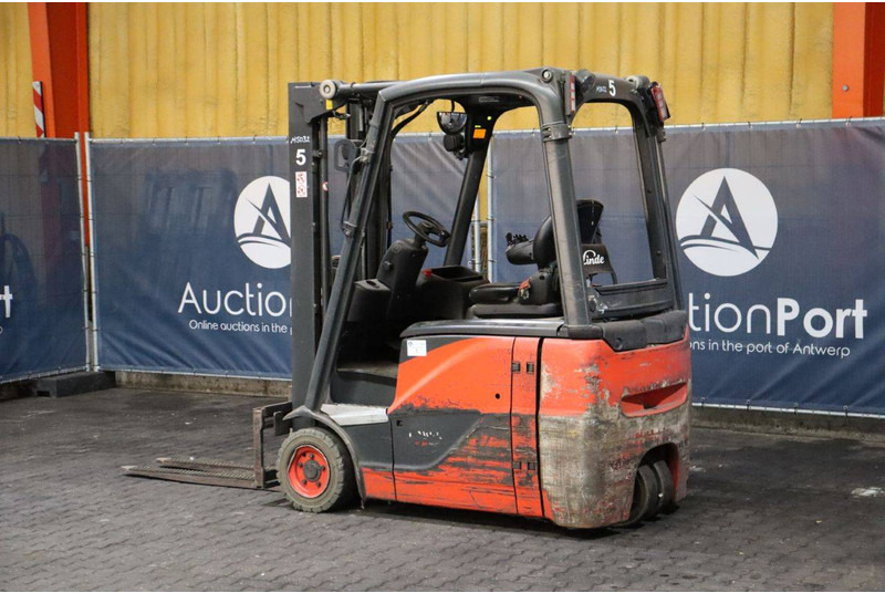 Linde E16H-02 - Chariot élévateur électrique: photos 3 Linde E16H-02 - Chariot élévateur électrique: photos 3