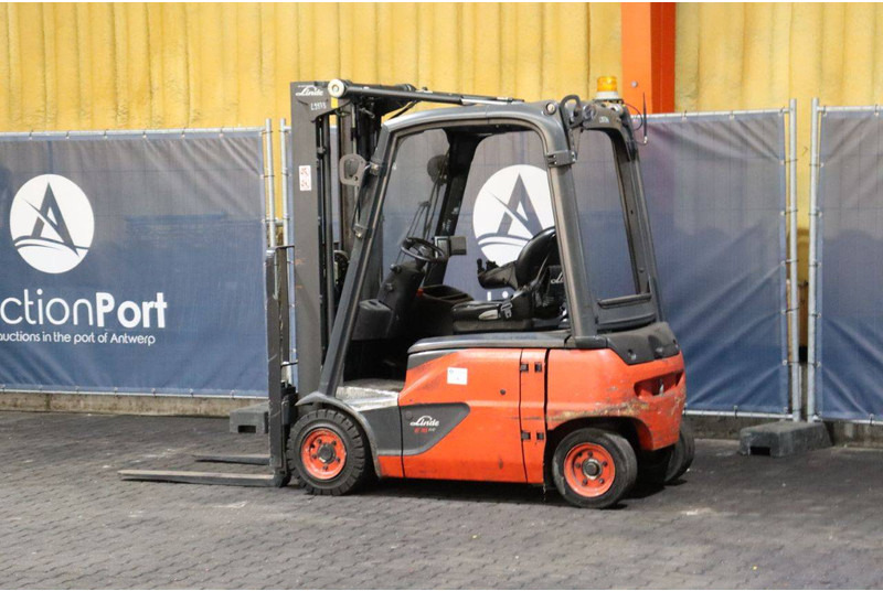 Linde E16P-02 - Chariot élévateur électrique: photos 3 Linde E16P-02 - Chariot élévateur électrique: photos 3