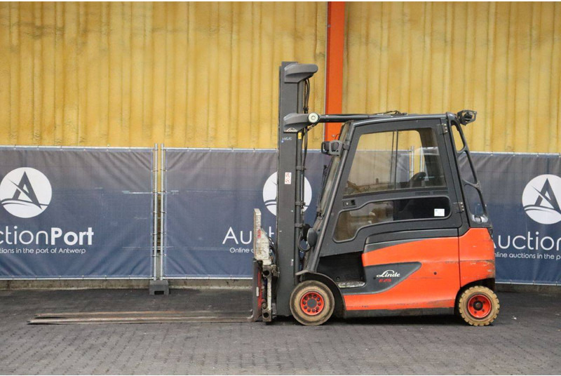 Linde E25HL-01/600 - Chariot élévateur électrique: photos 2 Linde E25HL-01/600 - Chariot élévateur électrique: photos 2