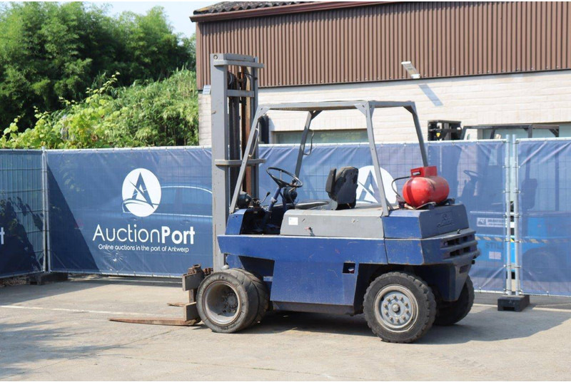 Linde H40T - Chariot élévateur à gaz: photos 3 Linde H40T - Chariot élévateur à gaz: photos 3
