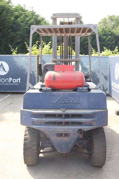 Linde H40T - Chariot élévateur à gaz: photos 5 Linde H40T - Chariot élévateur à gaz: photos 5