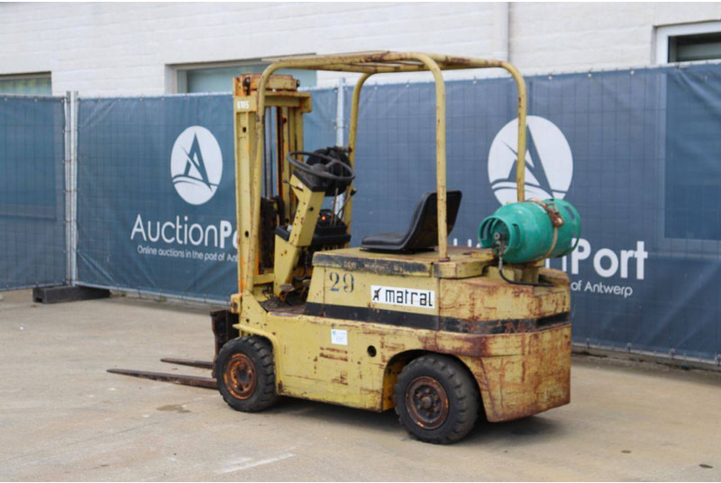 Matra F1550ZP - Chariot élévateur à gaz: photos 4 Matra F1550ZP - Chariot élévateur à gaz: photos 4